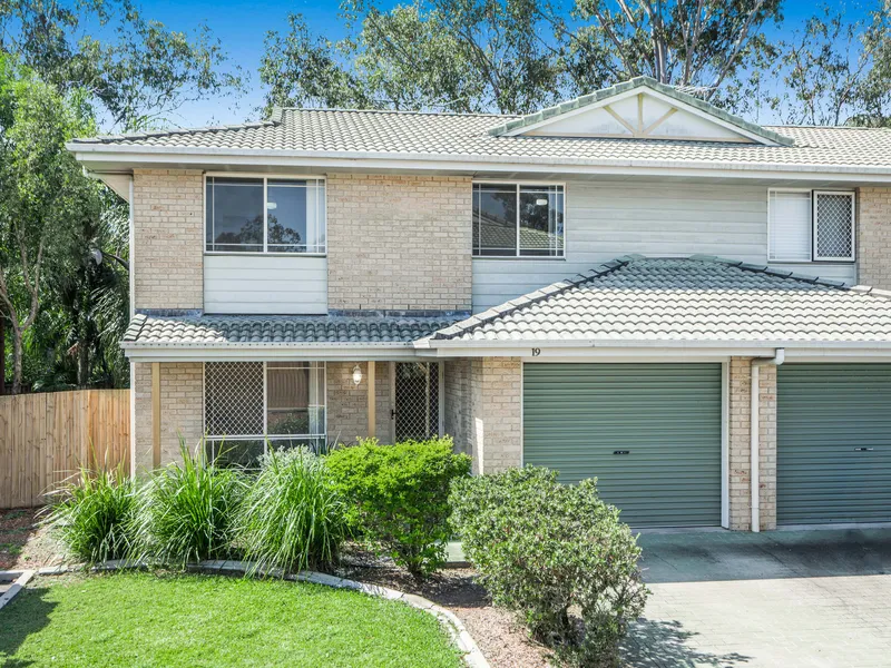 Three bedroom townhouse in a convenient location