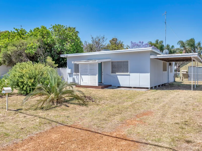 COTTAGE HOME WITH NEW FEATURES