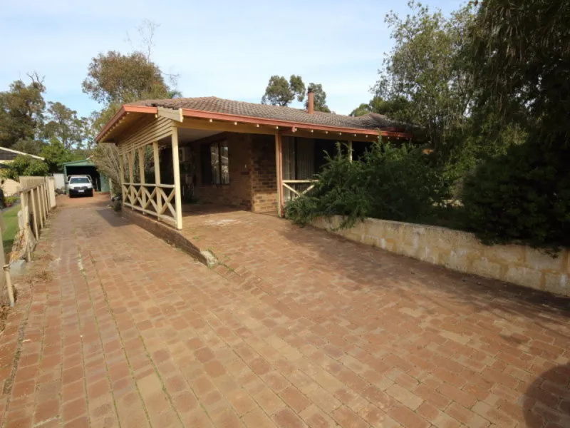 3 x 1 WITH POWERED MAN CAVE!!