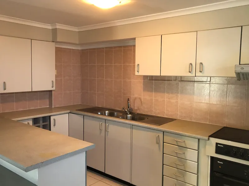 Private and Spacious Apartment in Quiet Location 