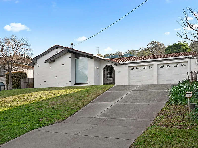 Character Filled Residence In The Heart Of Kooringal.