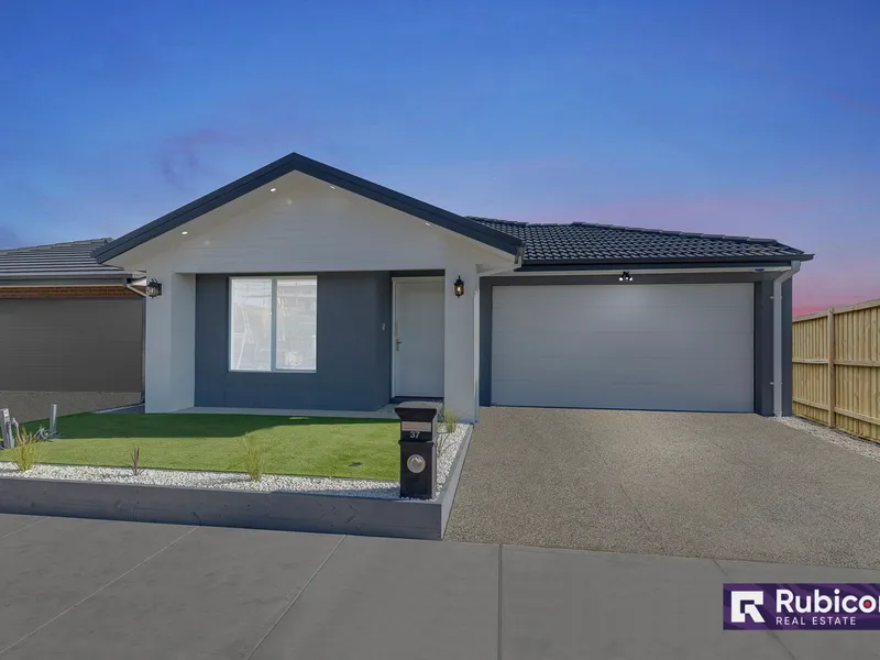 Impeccable Home in New Heaven Estate, Tarneit