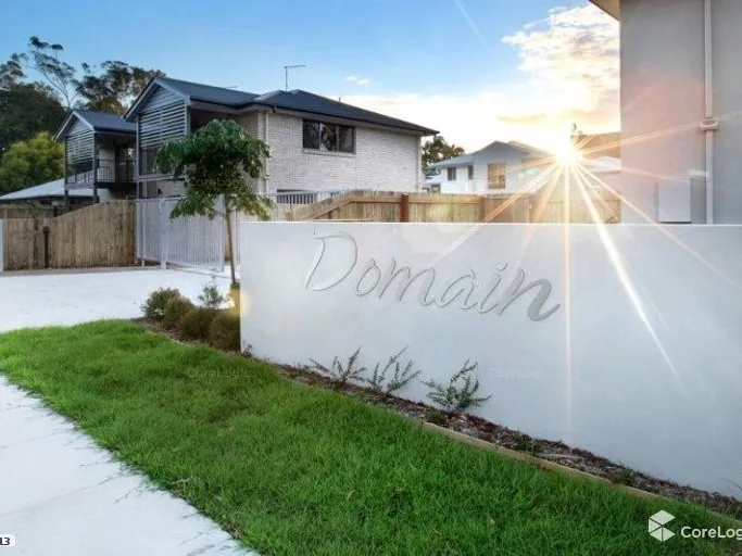 Modern townhouse in a great location & Pets Welcome