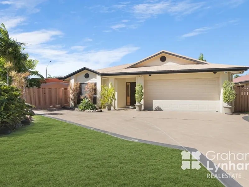 Large Four Bedroom Family Home With In Ground Pool & Large Shed