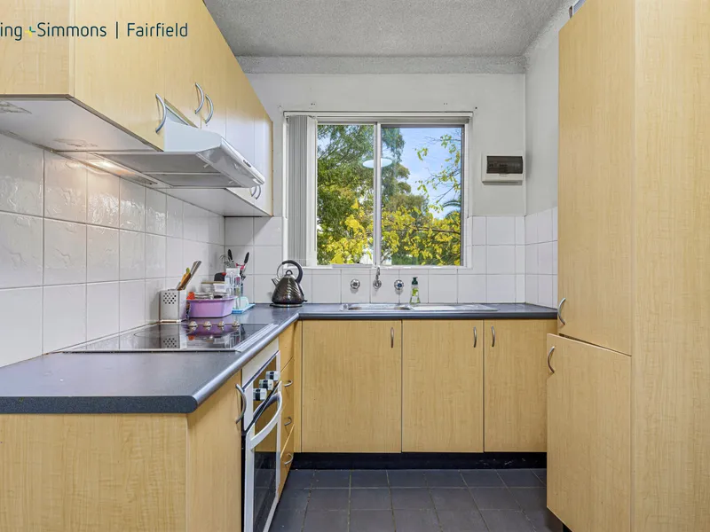 LOCATION COUNTS ! FIRST HOME BUYERS DELIGHT OR INVESTORS CALL!