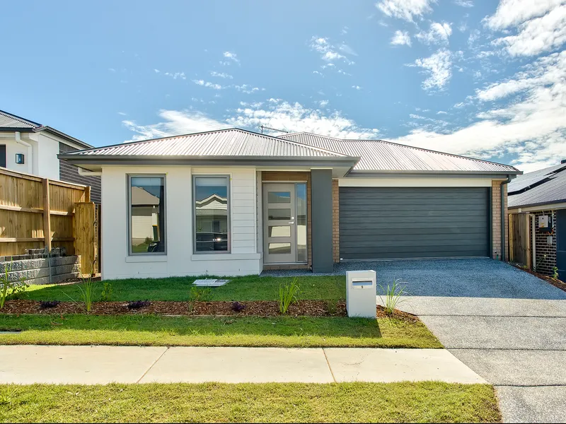 $ 650pw BRAND NEW WITH DUCTED AIRCON