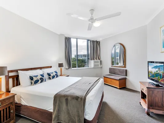 DUAL KEY FURNISHED APARTMENT - ESPLANADE LIVING