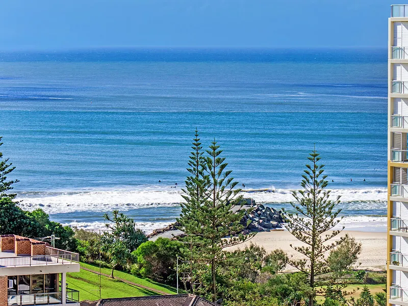 RIGHT IN THE HEART OF COOLANGATTA AND ON TOP OF KIRRA HEADLAND
