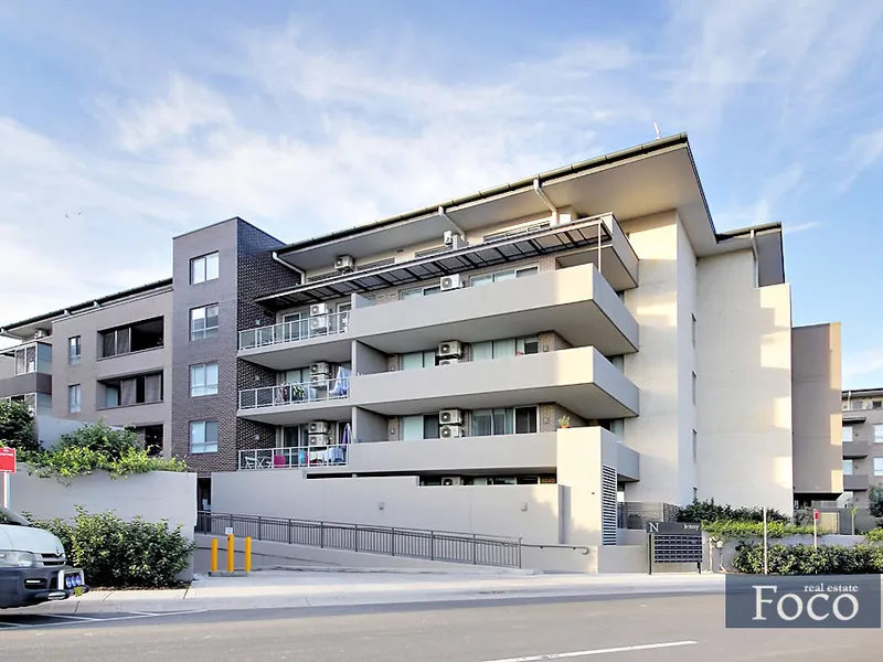 Modern 2 bedroom unit