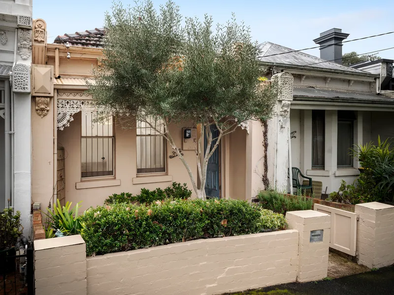 Victorian Scope, Sought-After Position