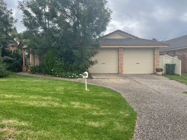 15 WALLABY STREET, BLACKBUTT