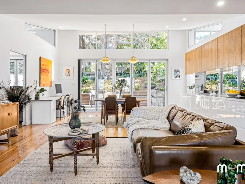 contemporary entertainers abode