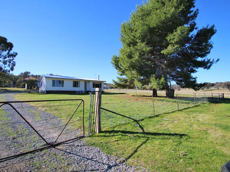 Country Living, Privacy and Views