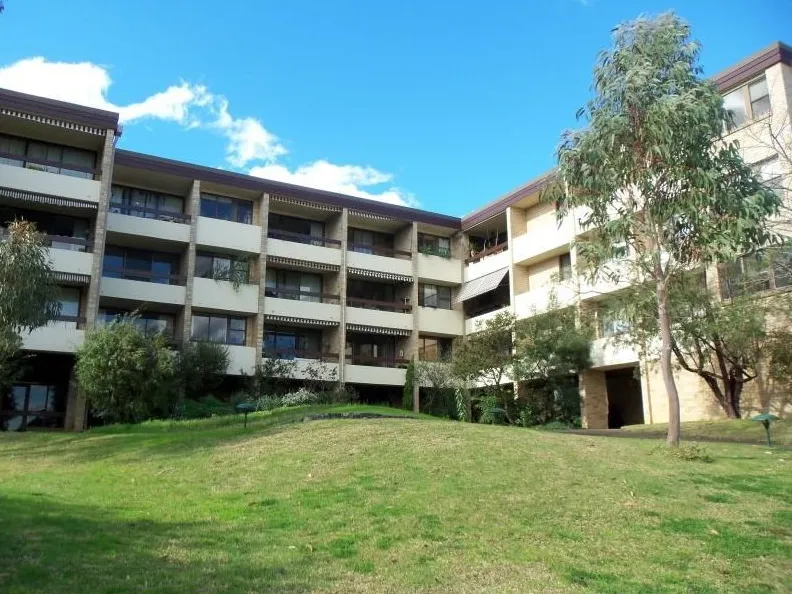 2 BEDROOM SPACIOUS APARTMENT IN SOUGHT AFTER LOCATION