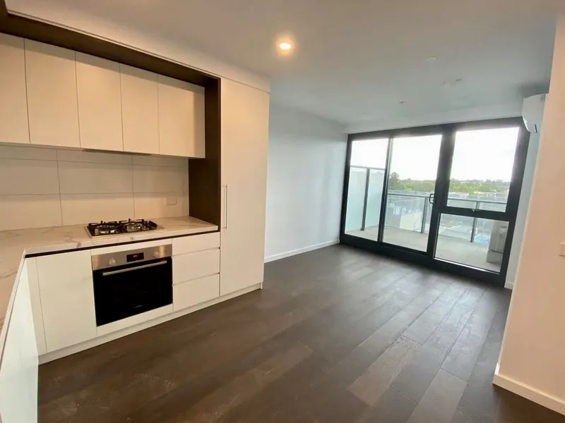 Brand New Panorama Box Hill with walking distance to Box Hill Central