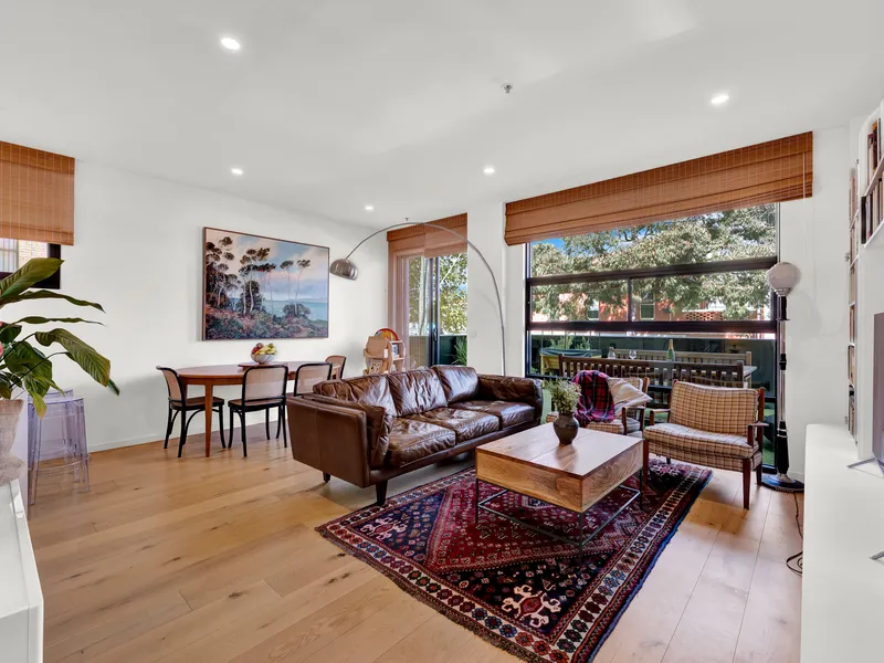 Light Filled Comfort and Convenience