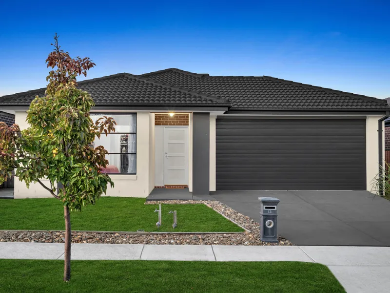 Luxury Living in Cranbourne East: A Dream 4-Bedroom Home with Unmatched Elegance and Modern Comforts