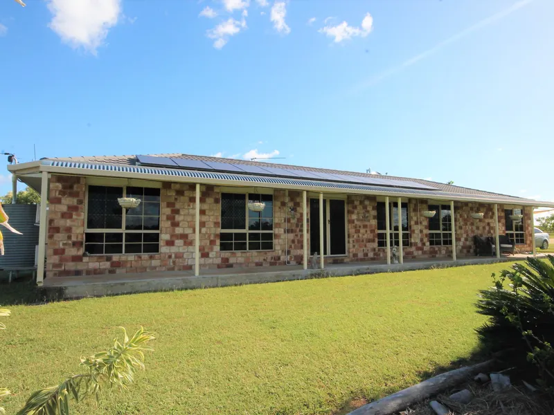 Spacious - Stunning - 94 acres of Charters Towers Lifestyle at its very best!