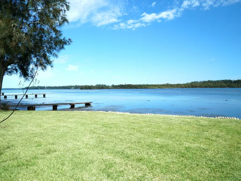 ABSOLUTE WATERFRONT DUAL OCCUPANCY