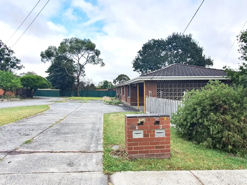 Two Large Bedroom Unit in Bayswater Central