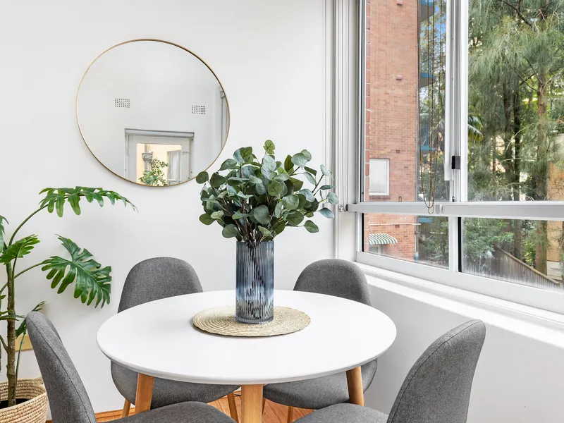 Parkside serenity in vibrant precinct