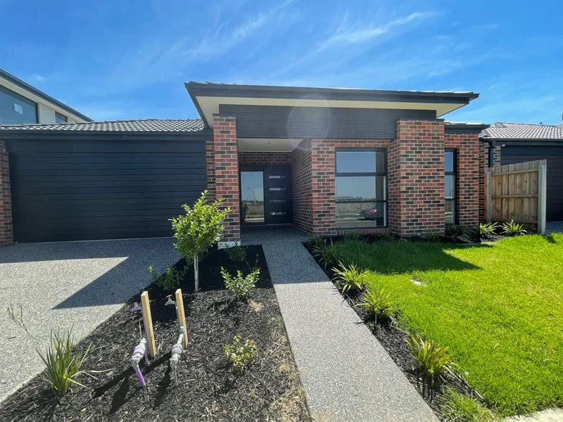 Get the $25,000 govt grant* on this brand new home And Look At the Living Area's!