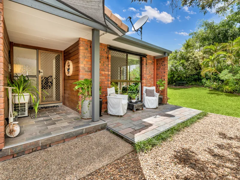 BEAUTIFULLY PRESENTED 3 BEDROOM HOME IN QUIET, SECURE ESTATE WITH POOL & TENNIS COURT ... CENTRAL & CONVENIENT TO EVERYTHING !!!