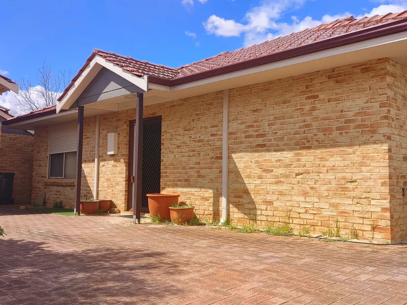 Quiet and Secure 2 Bedroom Villa