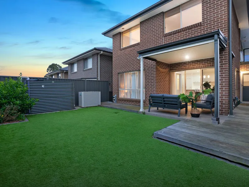 Modern Family Home… Moment to Shops and Public Transport