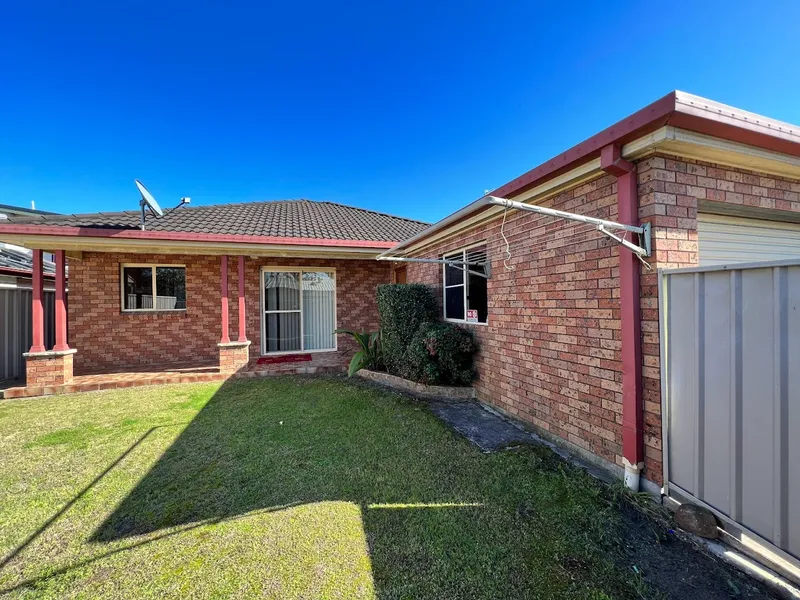 VILLA IN GREAT LOCATION