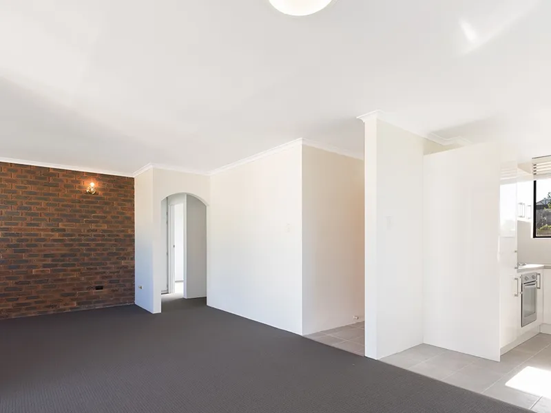 Refreshed unit in the heart of Indooroopilly! 