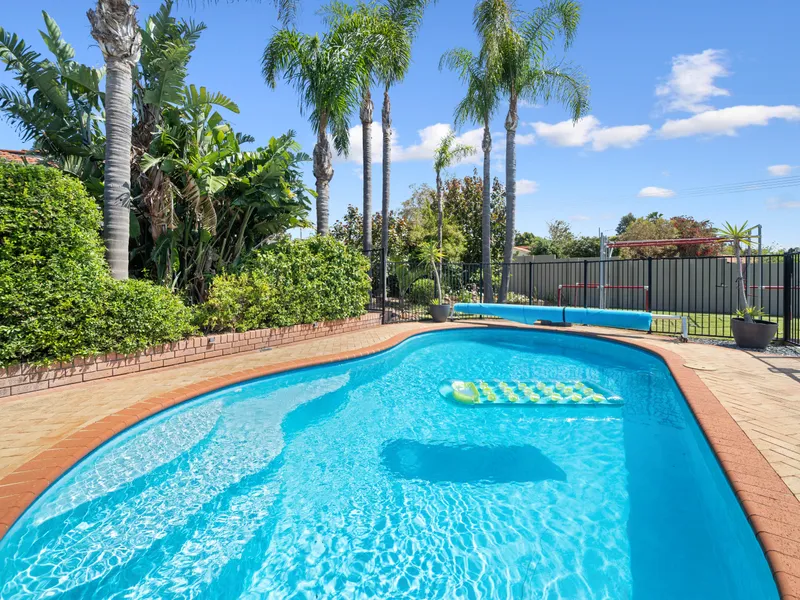 Park frontage, forever family home.