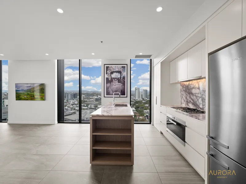 Luxury partially-furnished 24th floor sub-penthouse with breath-taking city views!