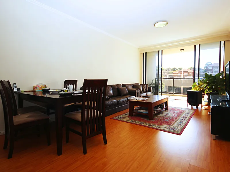 Sunny & Private Convenient 2 Bedder