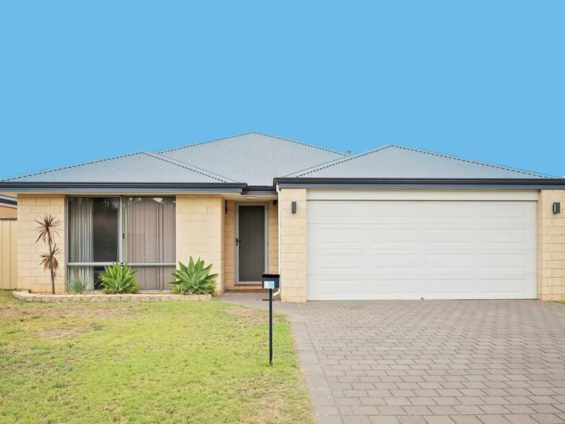 Modern house in Salva Rosa Estate – Available from May 8