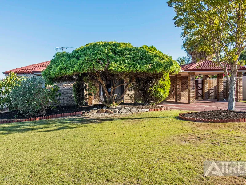 Wonderful Family Home in Forrest Lakes plus Sparkling Pool!