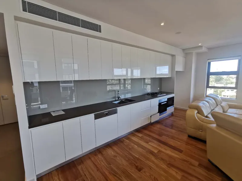 Stunning View Prime Location! 1 WEEK FREE RENT!