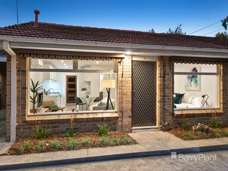 Fully renovated and presented as new!