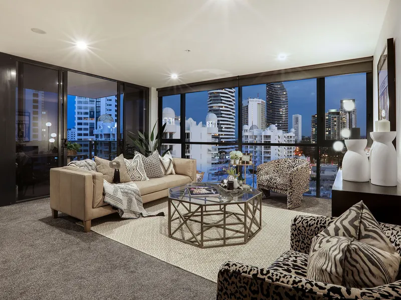 Luxurious two bedroom apartment near Kurrawa Beach