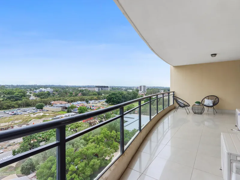 114m2 Apartment With Skyline Views