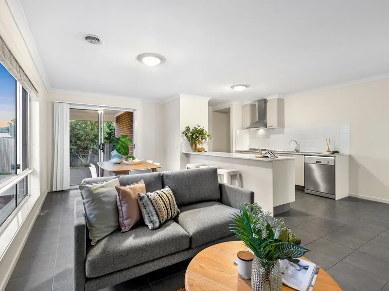 Close to all amenities and move in ready!