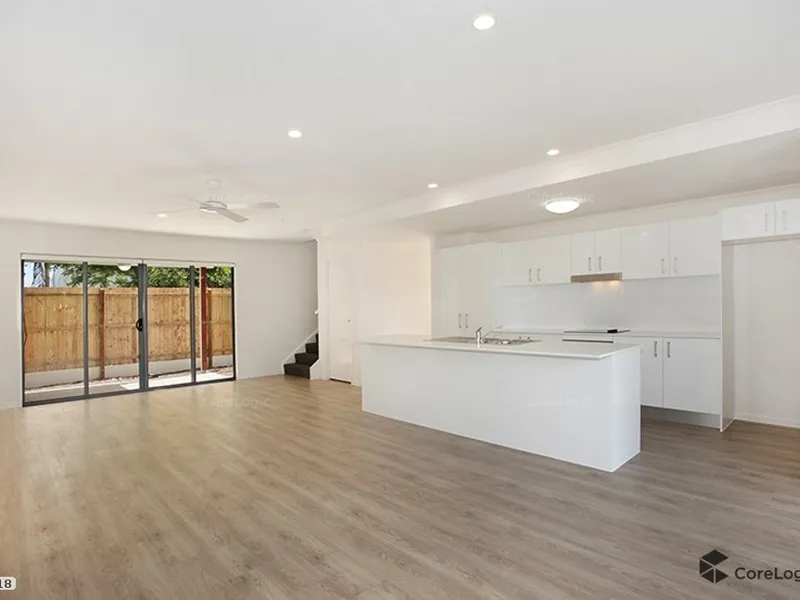 Townhouse in great location - FORM1 NOT ACCEPTED