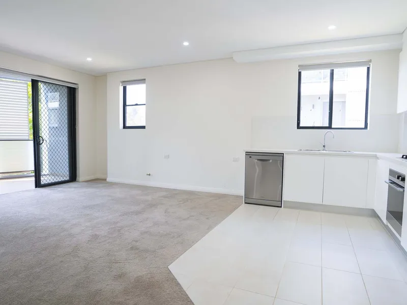 Conveniently Located Modern Two Bedroom Apartment!