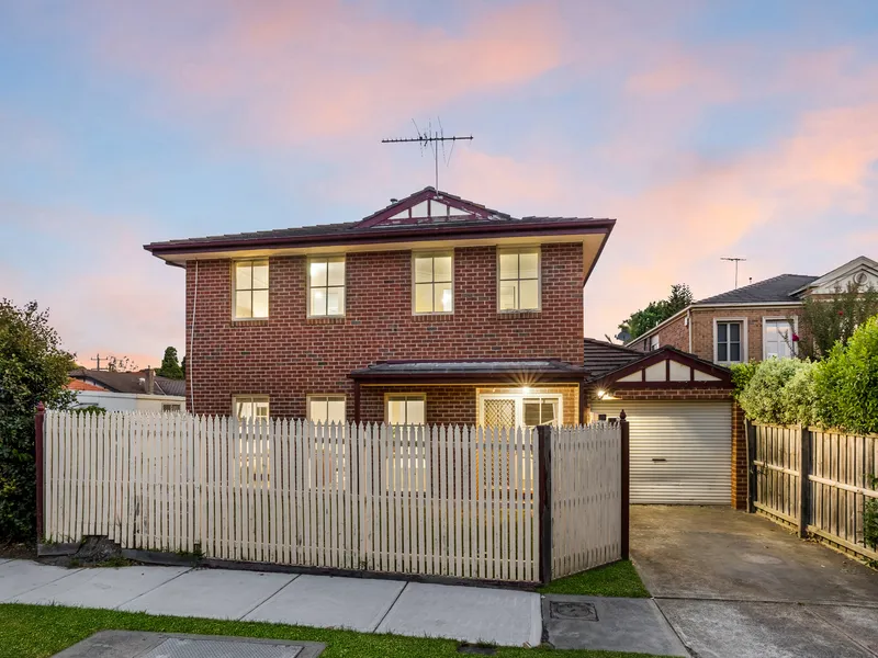 Easy Living in a Super Convenient Location