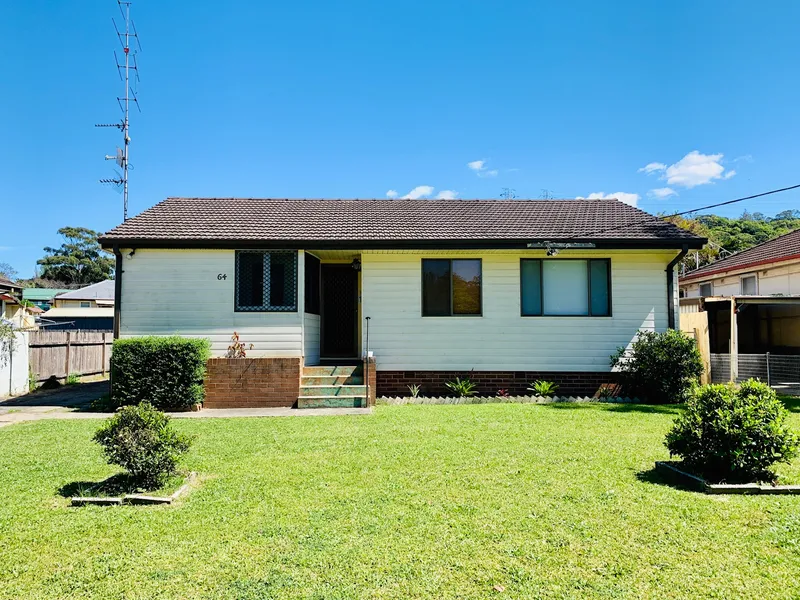 Cute Family Home - Bus At The Door & Close To Schools