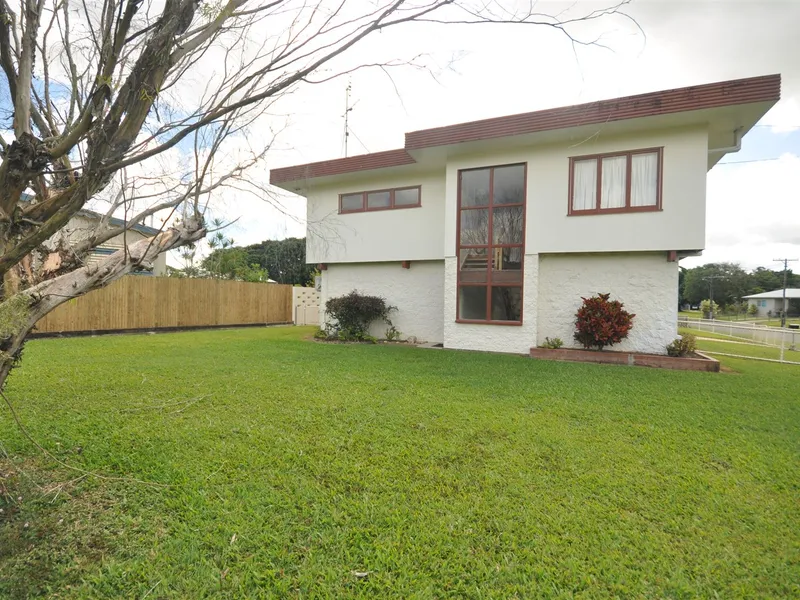 Large Home, 4 Bed, 2 Bath, Big Back Yard