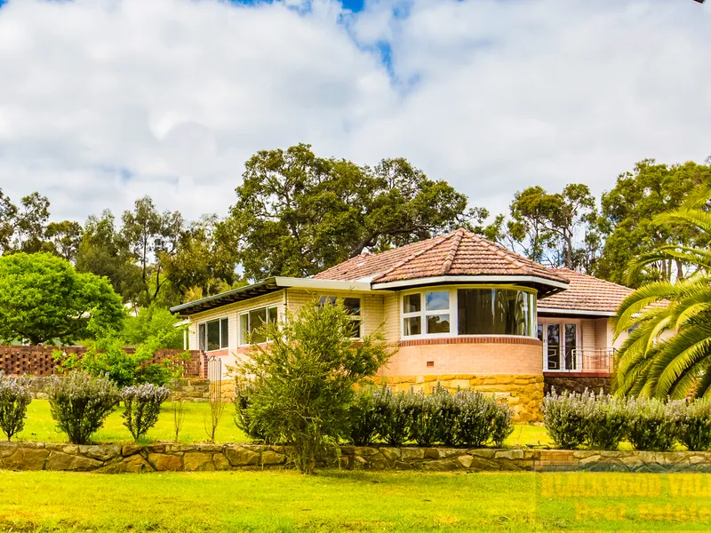 ICONIC BRIDGETOWN HOME! 