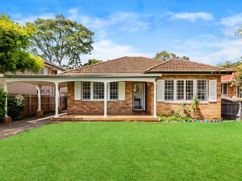 A new beginning with wonderfull renovation or rebuild potential