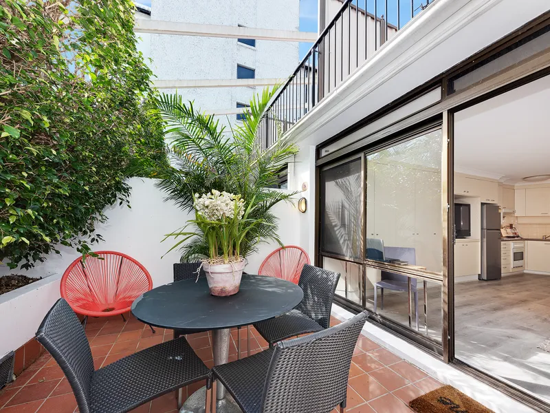 North Facing Garden Apartment with Sunny Courtyard surrounded by Resort Style Facilities