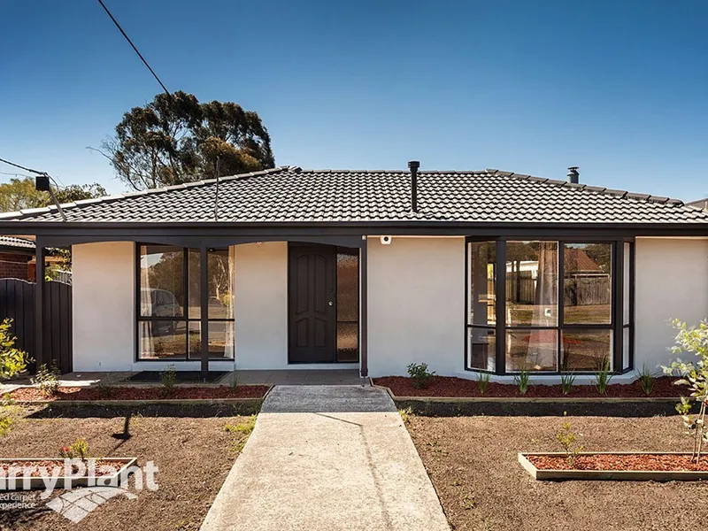 Great location within Seabrook with low maintenance living.